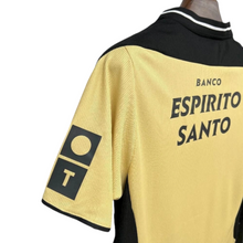 Carregar imagem no visualizador da galeria, Sporting - Camisola retro 03/04