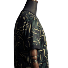 Carregar imagem no visualizador da galeria, Sporting - Camisola concept 25/26
