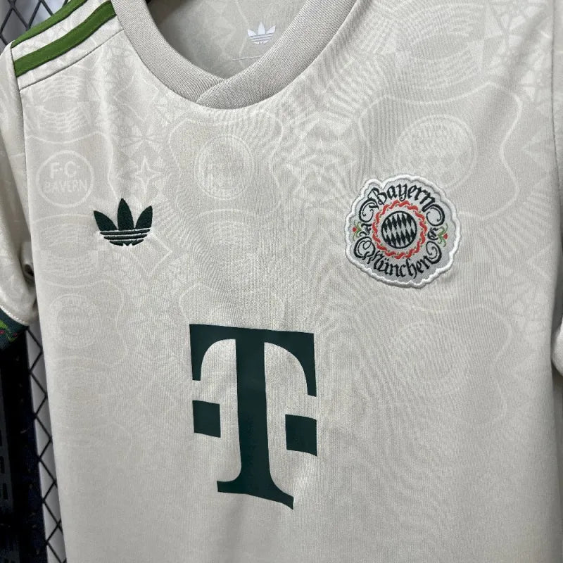 Bayern Munique - Kit Criança e Adulto 25/26
