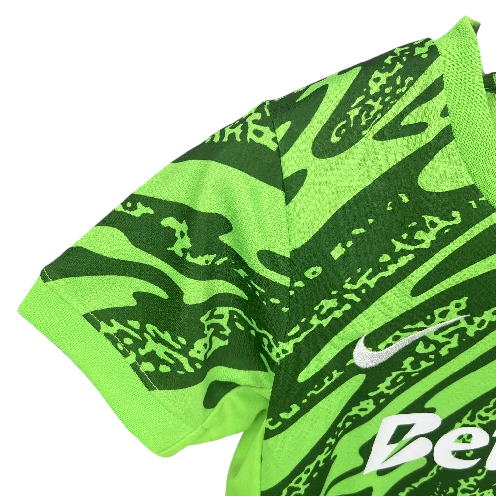 Sporting - Kit criança e adulto guarda-redes verde 25/26 - Caixa e Saco Sporting incluídos