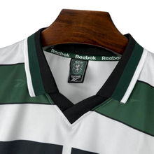 Carregar imagem no visualizador da galeria, Sporting - Camisola retro 00/01
