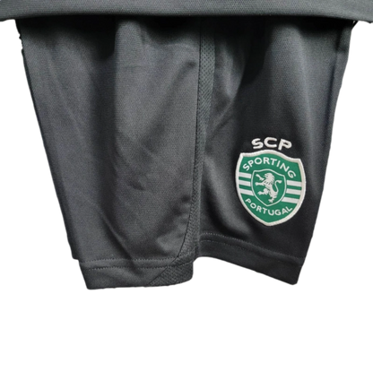 Sporting - Kit criança e adulto alternativo preto 24/25 - Caixa e Saco Sporting incluídos