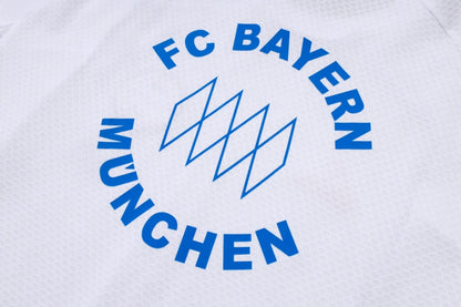 Bayern Munique - Kit Criança e Adulto 25/26