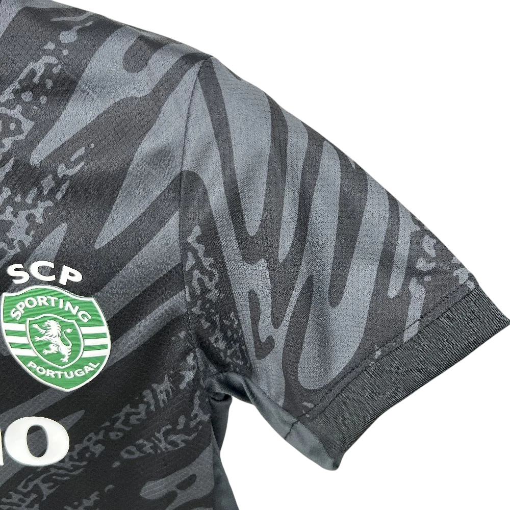 Sporting - Kit criança e adulto guarda-redes preto 25/26 - Caixa e Saco Sporting incluídos