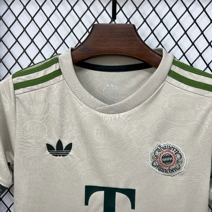 Bayern Munique - Kit Criança e Adulto 25/26