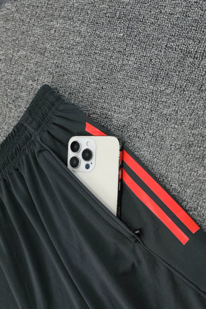 Bayern Munique - Kit Criança e Adulto 25/26
