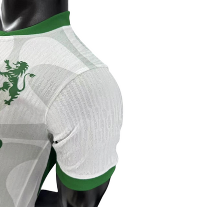 Sporting - Camisola alternativa branca 25/26 - VERSÃO JOGADOR (LER DESCRIÇÃO)