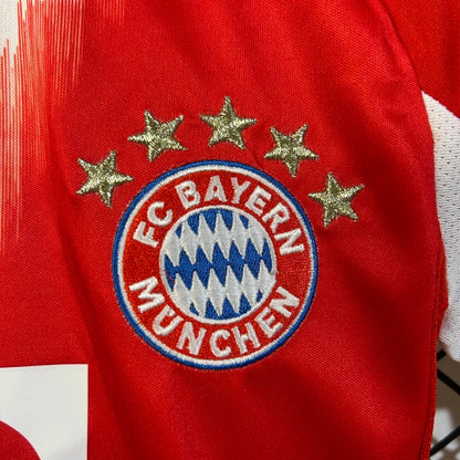 Bayern Munique - Kit Criança e Adulto 25/26