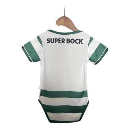 Sporting - Bebé principal 25/26 - Caixa e Saco Sporting incluídos