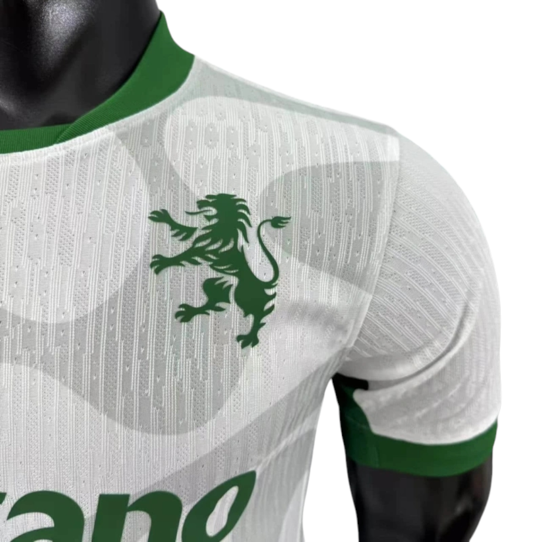 Sporting - Camisola alternativa branca 25/26 - VERSÃO JOGADOR (LER DESCRIÇÃO)