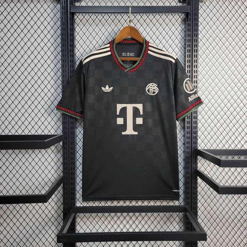 Bayern Munique - Camisola 25/26