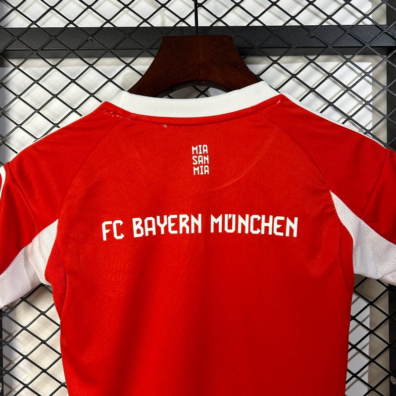 Bayern Munique - Kit Criança e Adulto 25/26
