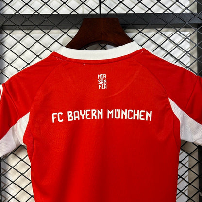 Bayern Munique - Kit Criança e Adulto 25/26