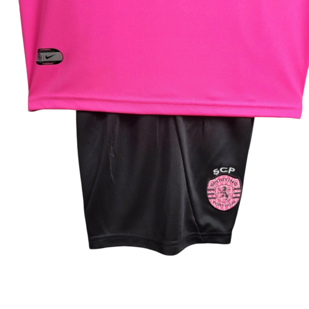 Sporting - Kit criança e adulto pink 24/25 - Caixa e Saco Sporting incluídos