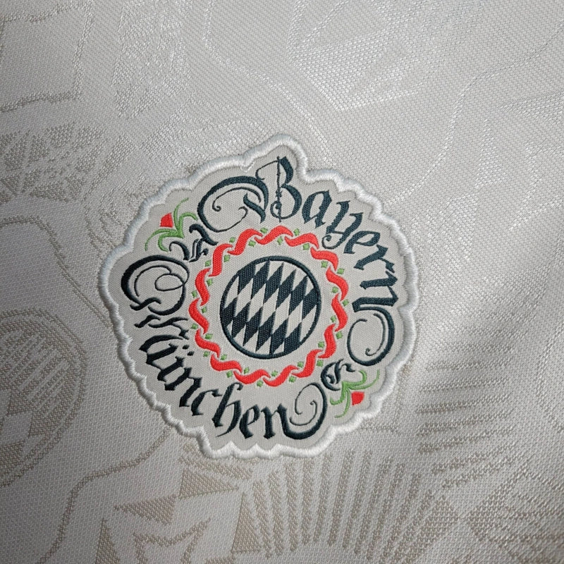 Bayern Munique - Camisola 25/26