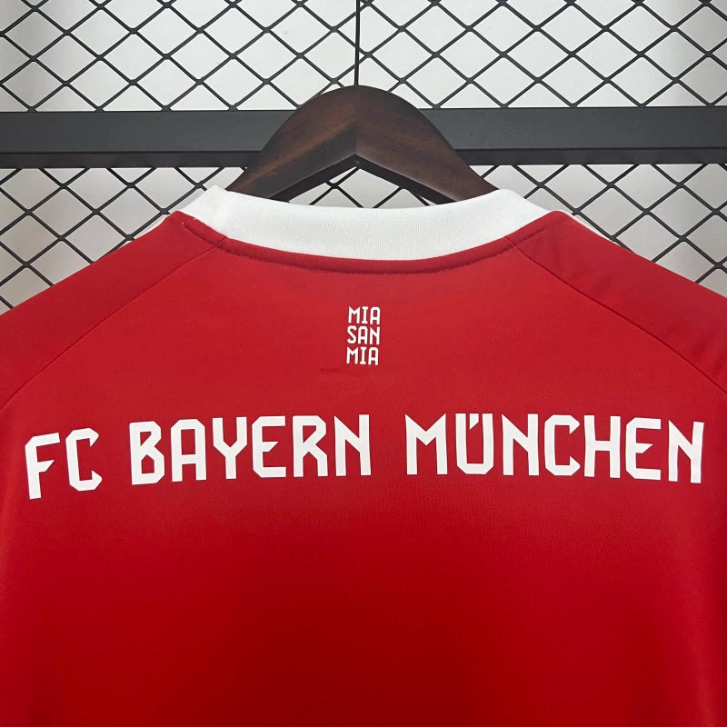 Bayern Munique - Kit Criança e Adulto 25/26