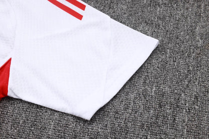 Bayern Munique - Kit Criança e Adulto 25/26