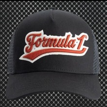 Carregar imagem no visualizador da galeria, Coleção F1
Boné Legacy Trucker
