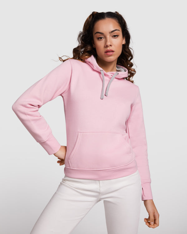 1068 Urban woman