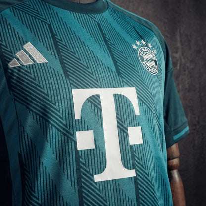 Bayern Munique - Camisola 25/26