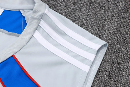Bayern Munique - Kit Criança e Adulto 25/26