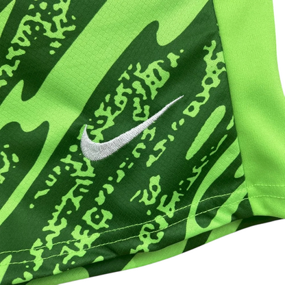 Sporting - Kit criança e adulto guarda-redes verde 25/26 - Caixa e Saco Sporting incluídos