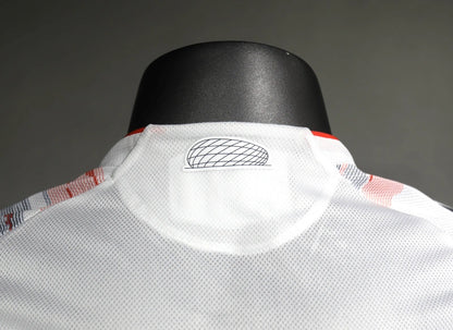 Bayern Munique - Kit Criança e Adulto Versão Jogador 25/26
