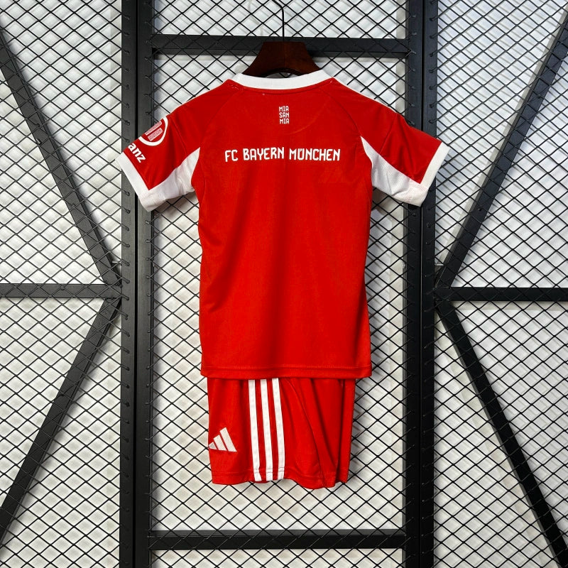 Bayern Munique - Kit Criança e Adulto 25/26